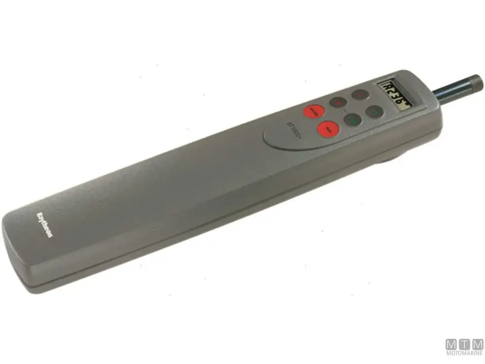 Consegna Rapida AUTOPILOTA RAYMARINE ST2000+