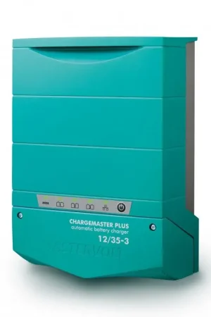 Promo Stagionale Caricabatterie Mastervolt ChargeMaster Plus 24/30-3 - Carica veloce e sicura per tutte le batterie, compatibile con protocollo MasterBus e NMEA2000, grado di protezione IP23.