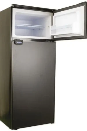 Occasione Imperdibile Frigorifero Isotherm Cruise Classic Total Black 226 litri con Freezer Integrato e Compressore a Basso Consumo per Nautica