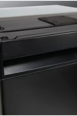 Frigorifero Dometic Nero Scuro con 3 Ripiani e Pannello Touch, Compressore Energetico e Installazione Reversibile Promozione Esclusiva