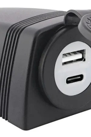 Esclusivo Presa USB-A + USB-C con carenatura