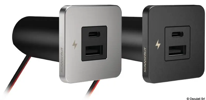Presa USB doppia C+C SCANSTRUT TILE nera Offerta Limitata